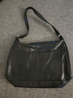 Wilson Classic Black Leather Shoulder Bag - Unbranded